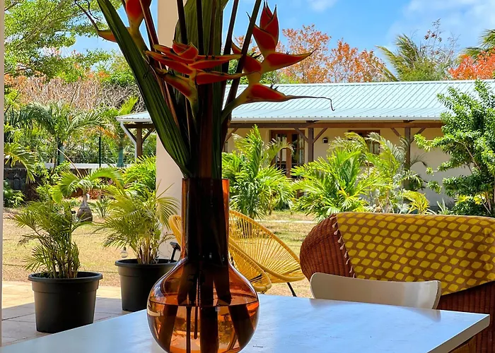 Lakaz Kannell - Vanilla Lodge, Secluded Outside Bath & Shower Infinity Pool