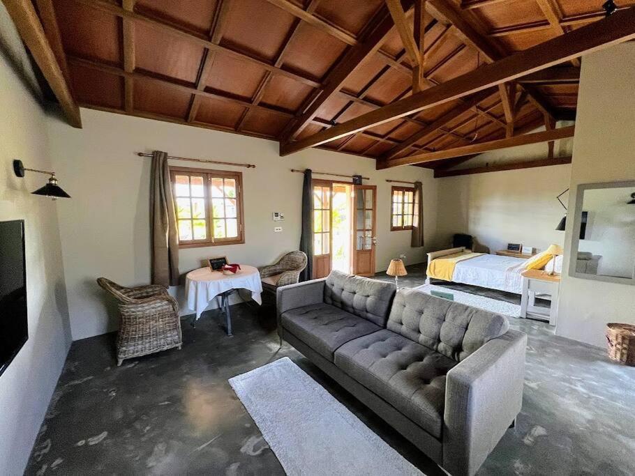 Apartment Lakaz Kannell - Vanilla Lodge, Secluded Outside Bath & Shower Infinity Pool Cap Malheureux