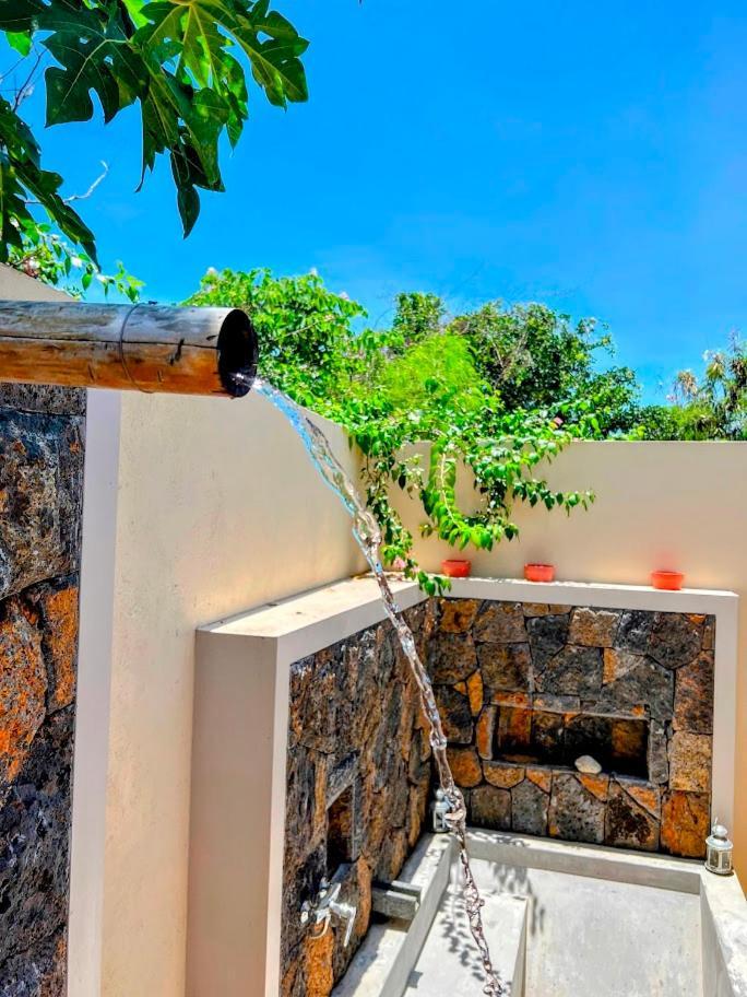Lakaz Kannell - Vanilla Lodge, Secluded Outside Bath & Shower Infinity Pool Cap Malheureux