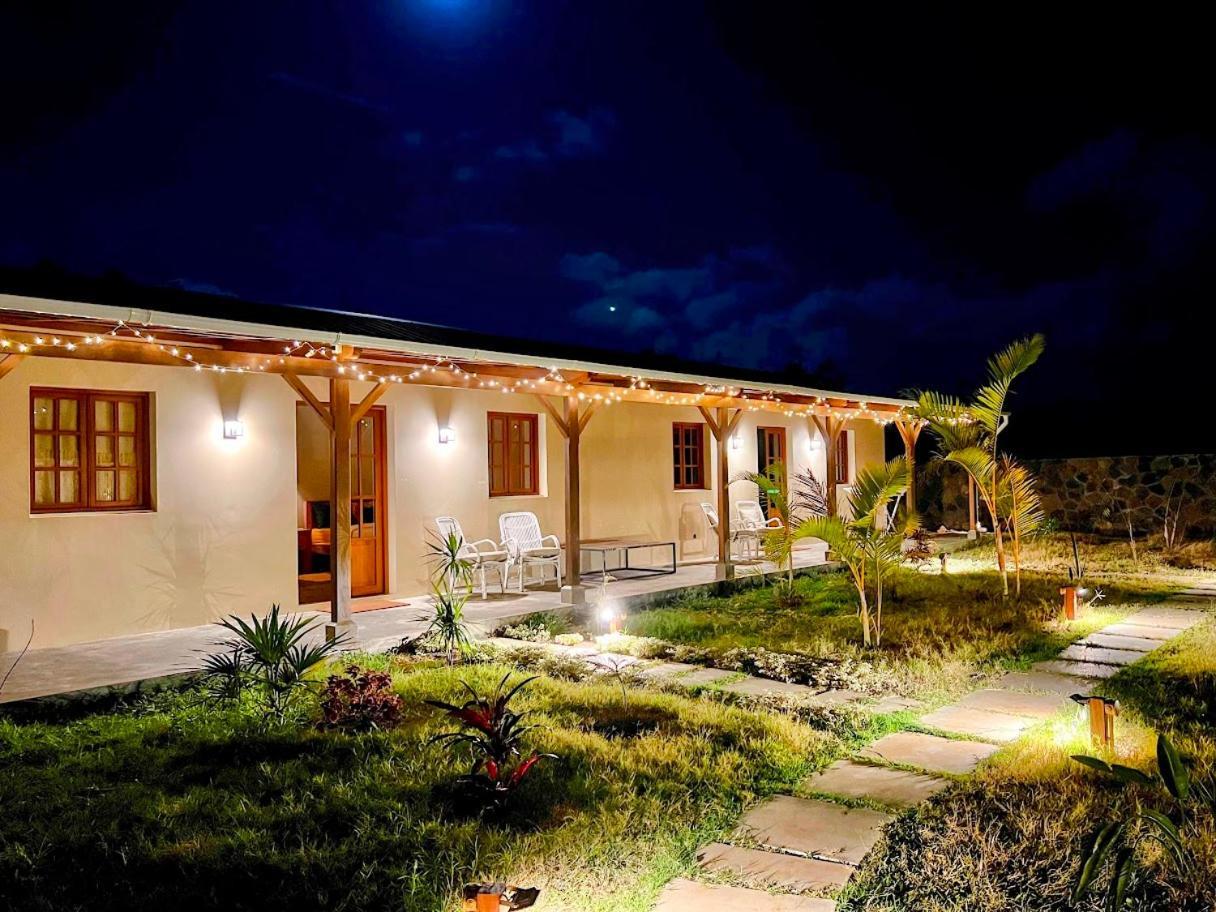 Lakaz Kannell - Vanilla Lodge, Secluded Outside Bath & Shower Infinity Pool Apartment Cap Malheureux