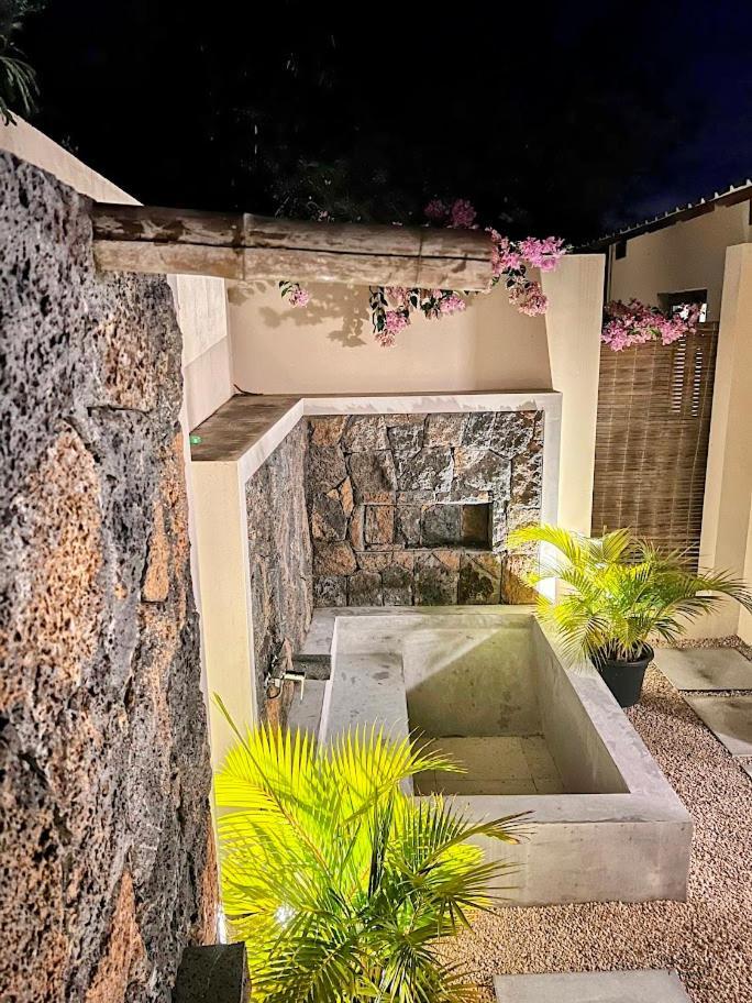 Lakaz Kannell - Vanilla Lodge, Secluded Outside Bath & Shower Infinity Pool Cap Malheureux